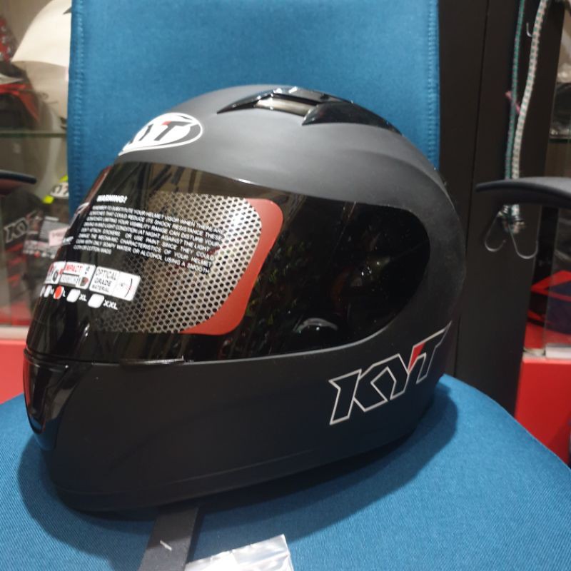 KYT R10 solid black doff