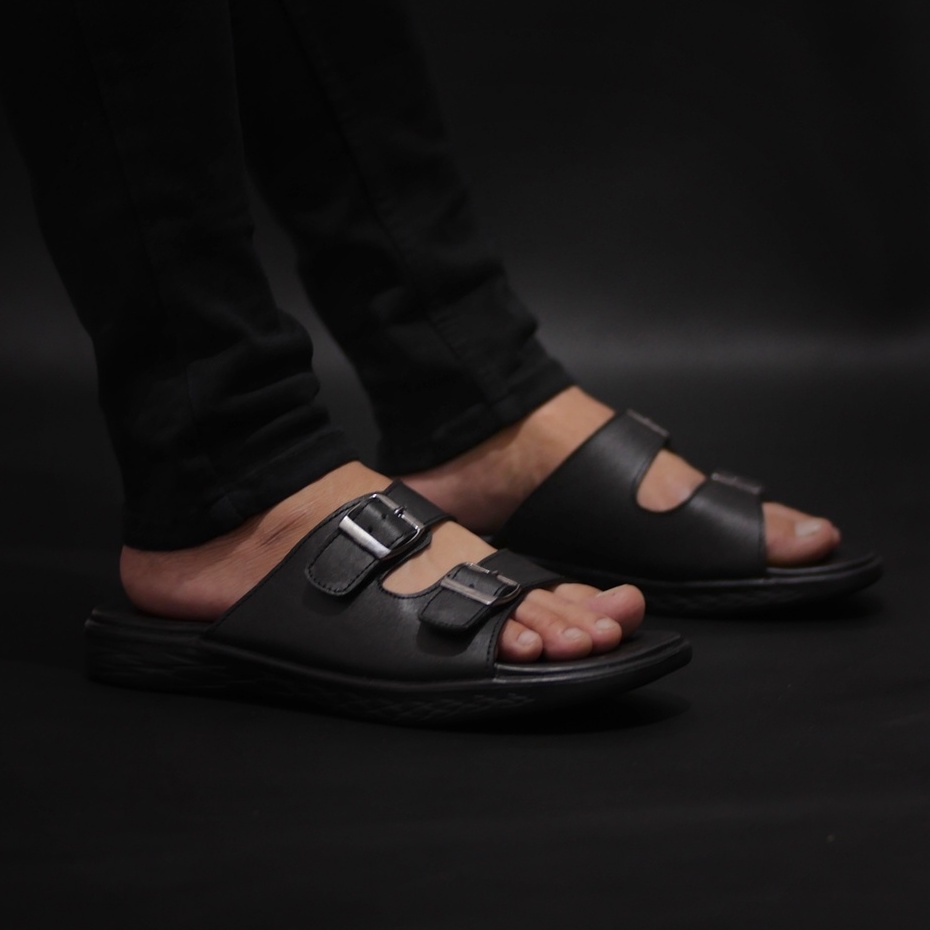 MOZZA BLACK (KULIT ASLI) |ManNeedMe x GREATA| Sandal Pria Casual Sendal Slip On Kulit ORIGINAL