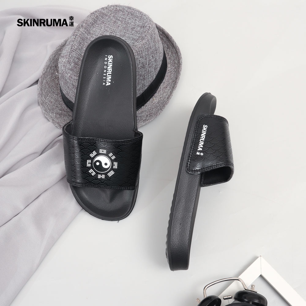 Sendal Selop Casual Pria SKINRUMA Chinesse Style Yin Yang Hitam / Sendal Slide Pria / Sendal Slip On Pria