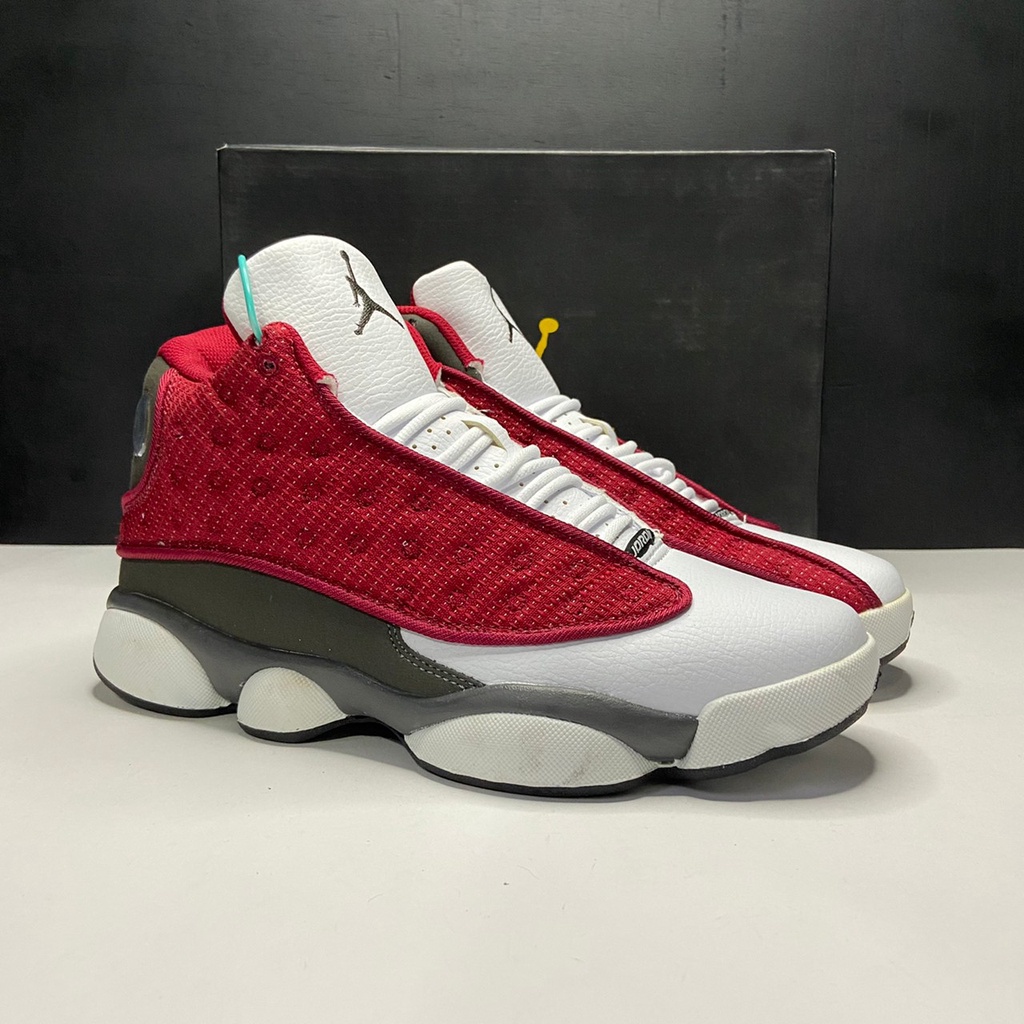 nike jordans retro 13