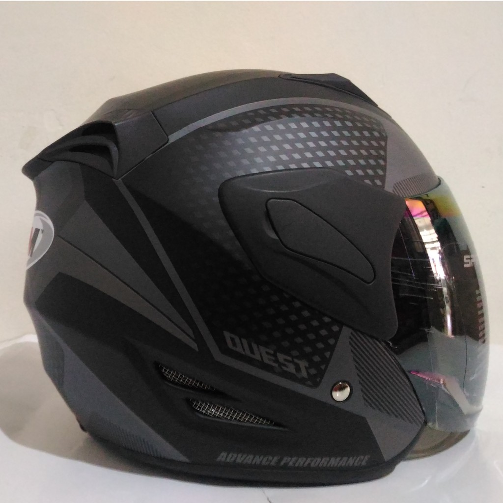 HELM  GM  FIGHTER  QUEST   BLACK SILVER  DOFF  DAN GLOSSY