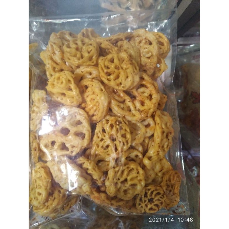 

Kerupuk Kembang pedas khas Cirebon
