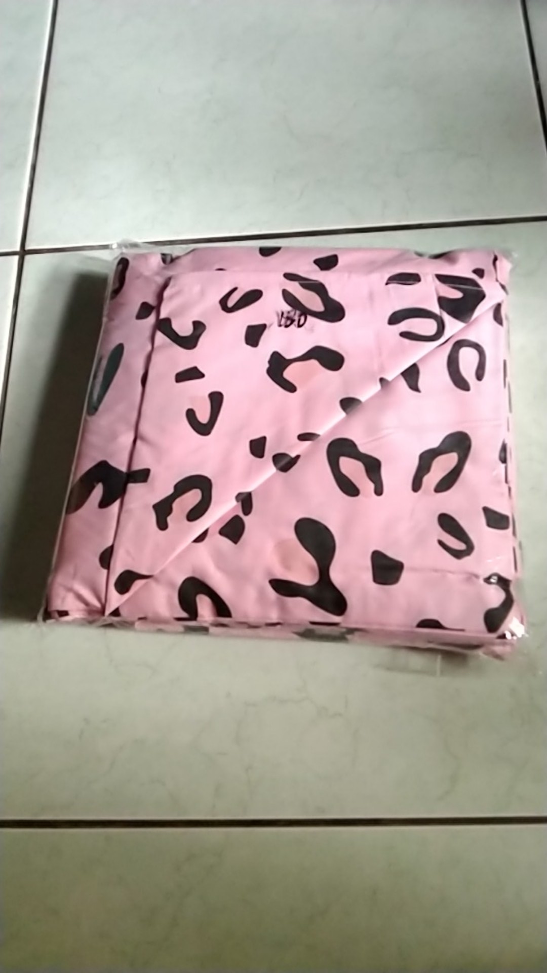 Sprei Magenta Leopard Pink