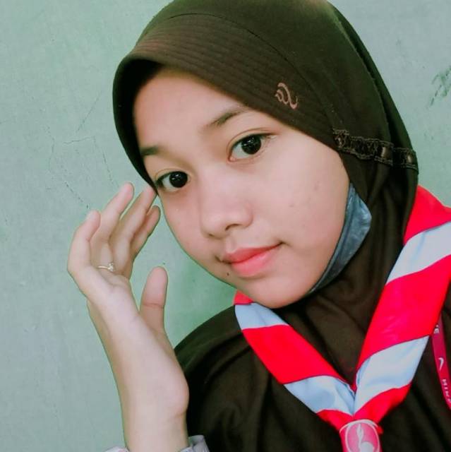 adeliatrialestari