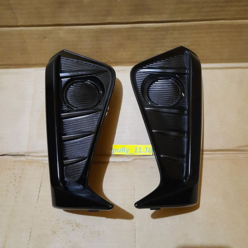 COVER RING FOGLAMP DAIHATSU ALL NEW XENIA 2022 UP ORIGINAL CARBON HITAM GLOSSY