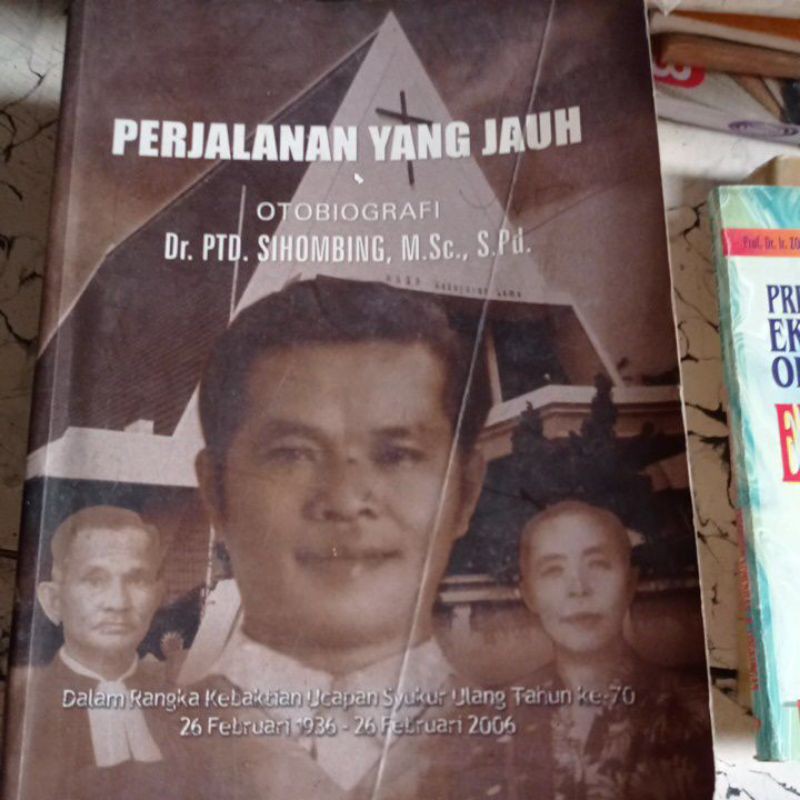 Buku Perjalanan yang jauh