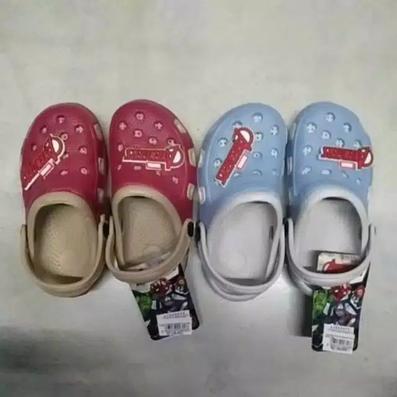 sandal slop on anak karakter avengers by zandilac