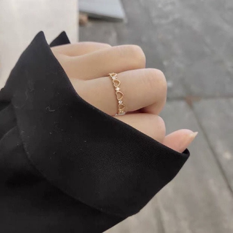 Cincin Bentuk Hati Aksen Berlian Untuk Wanita
