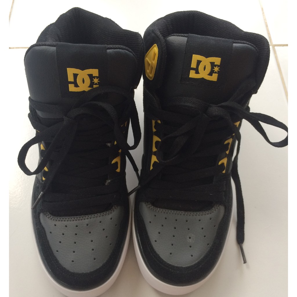dc high top sneakers