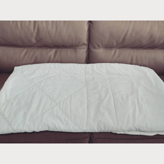 Bed Cover + Sprei