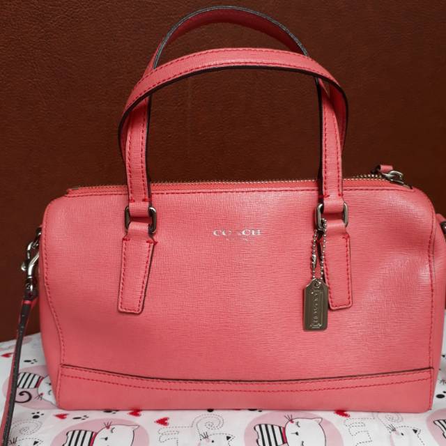 Tas Coach Mini Saffiano Leather Strawberry Preloved