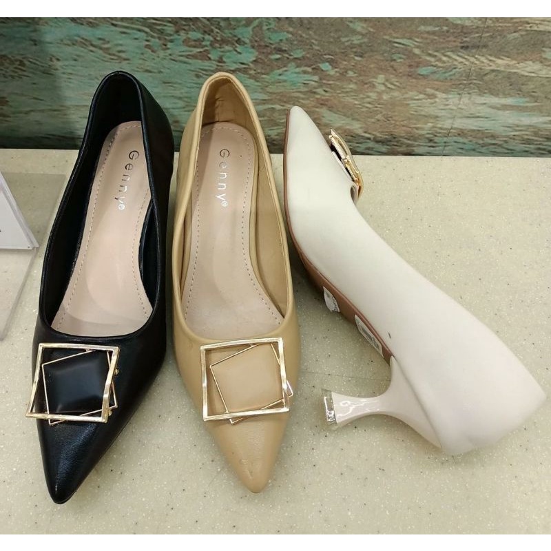 sepatu kerja matahari