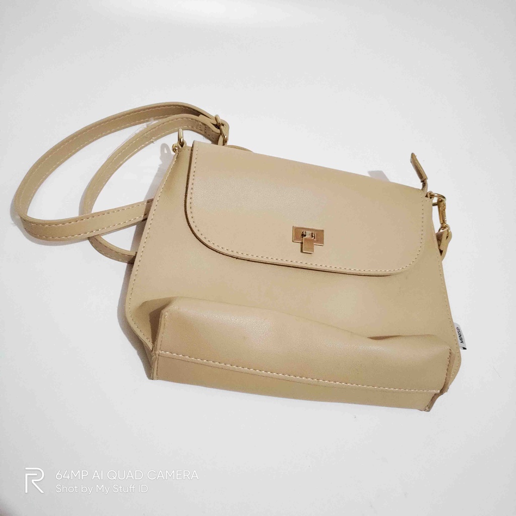 TAS MINISO BEKAS PRELOVED