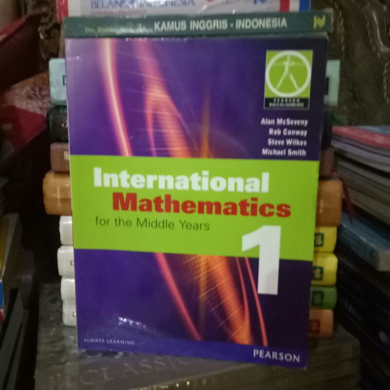ORI MULUS BUKU INTERNATIONAL MATHEMATICS FOR THE MIDDLE YEARS 1 PLUS CD bukan bekas pakai