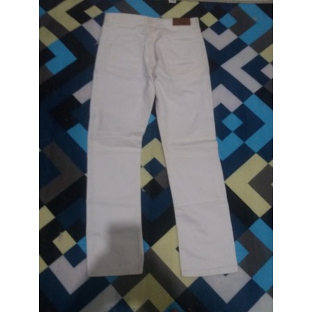 CELANA  TIRAJEANS
