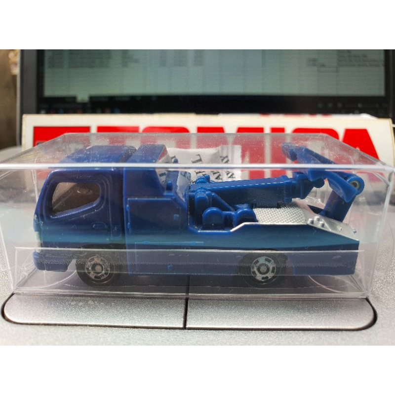 Tomica Mitsubishi Fuso Canter - Blue