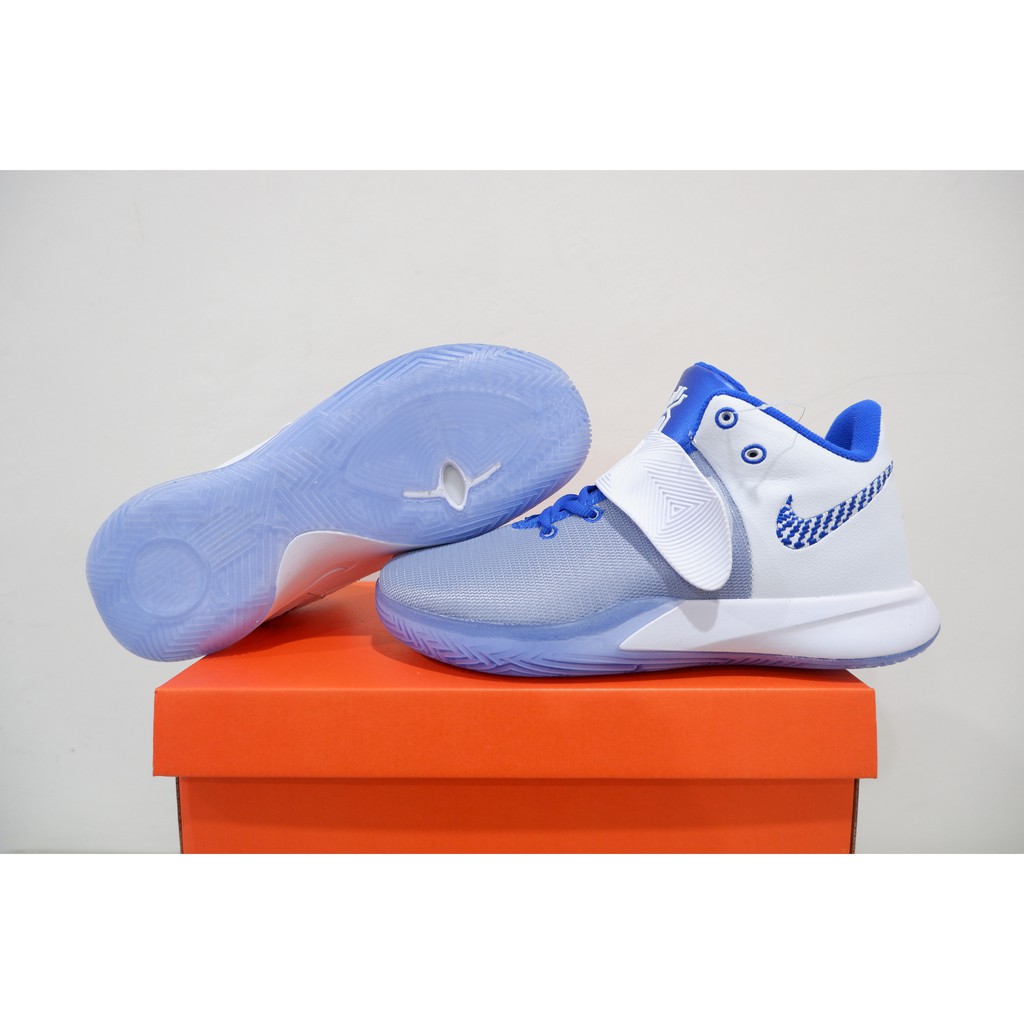 kyrie flytrap 3 pure platinum