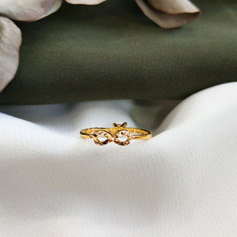 Ring Batu Permata Swarovski Putih Perhiasan Cincin Emas asli Gold