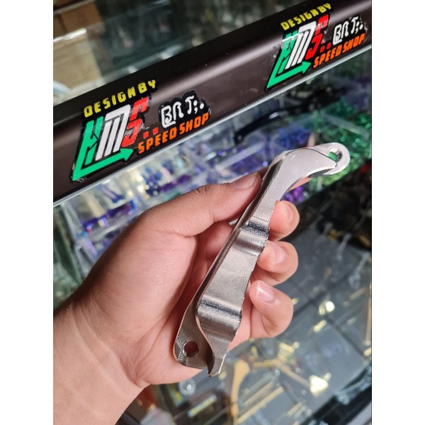 Breket kaliper Brembo 4piston Monoblock ( Honda Pcx 150 & 160 )