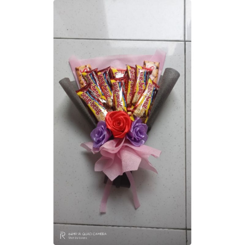 

hadiah kado ulangtahun hari ayah guru ibu Bucket bouquet buket bunga beng beng coklat silverqueen