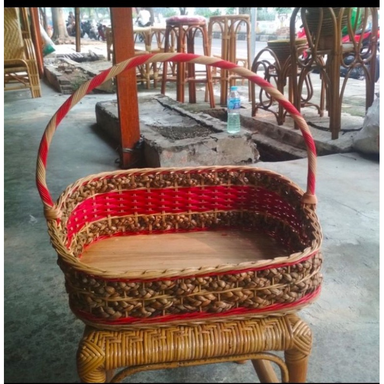 

Keranjang Parcel Rotan Eceng 40cm x 28cm Hampers Rotan Eceng