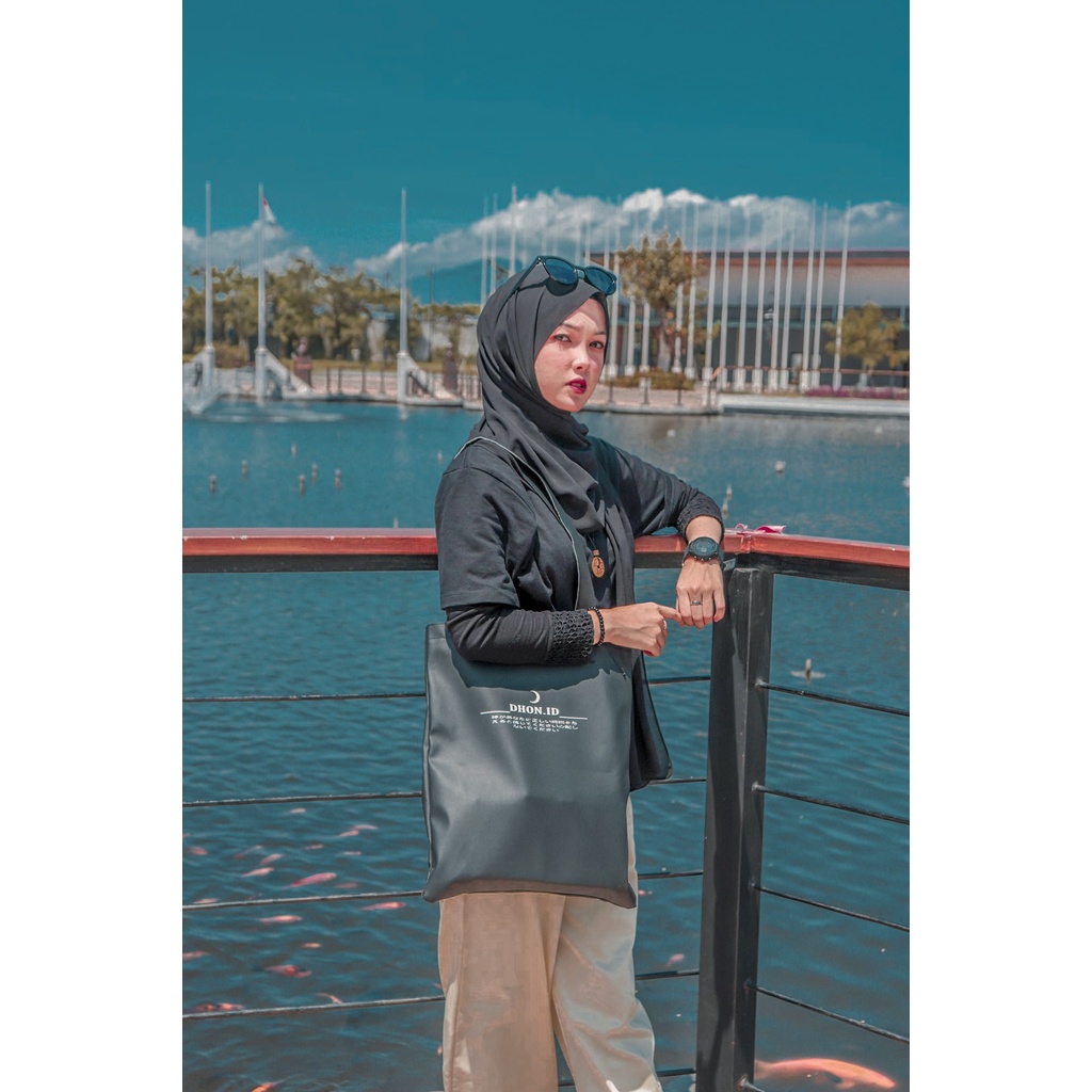 Totebag pria wanita kulit napoleon grade A Dhon.id free gelang dan kalung .