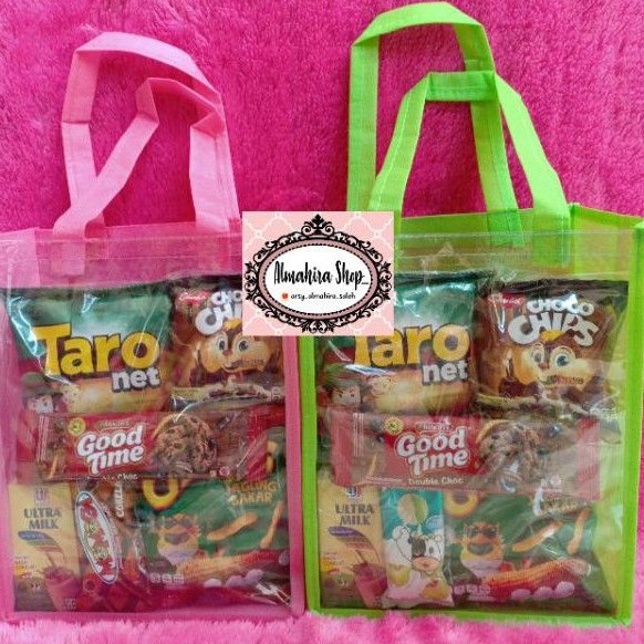 

Bingkisan Snack /Goodie bag /Paket Snack