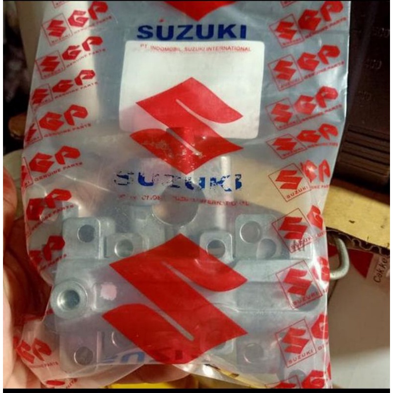 dudukan noken as lakopan noken as satria fu 150 tutup noken as fu