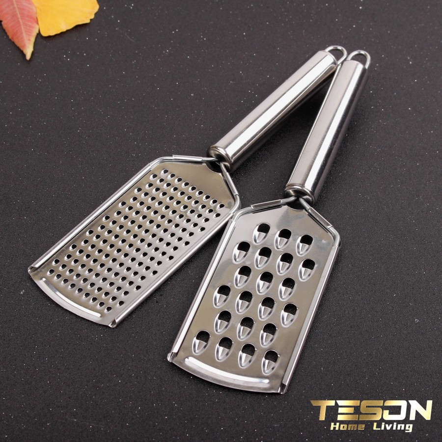 Parutan Keju Stainless Anti Karat Serbaguna Sayur Wortel Cheese Grater