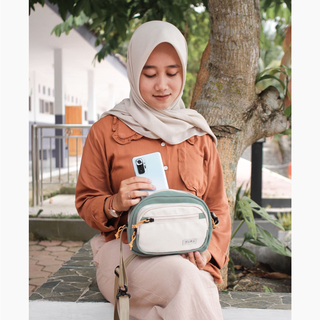 Rochinku Momo Series Pouch Slingbag Dompet Makeup Wanita 2in1