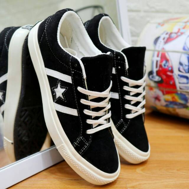 Sepatu Converse One Star Black