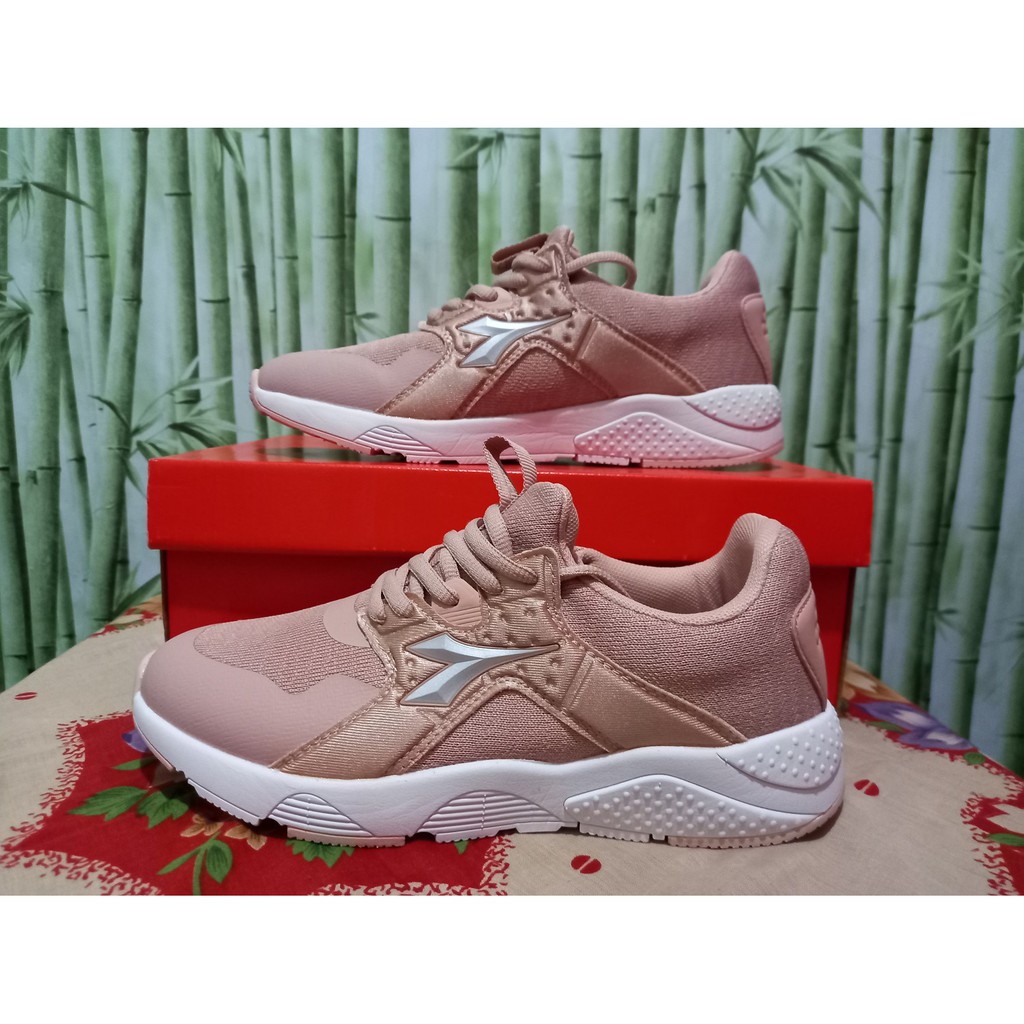 Sepatu Sneakers Wanita DIADORA Saverio Pink Original