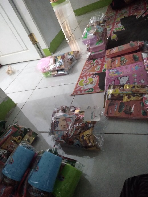 Parcel Bingkisan Snack + Lunch Box Minie Pooh Kemasan Ulang Tahun