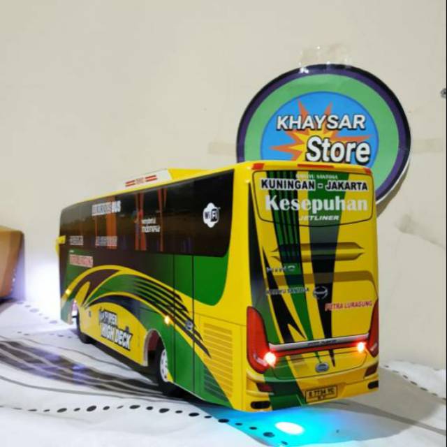 Miniatur Bus bis putra Luranggung shd plus lampu