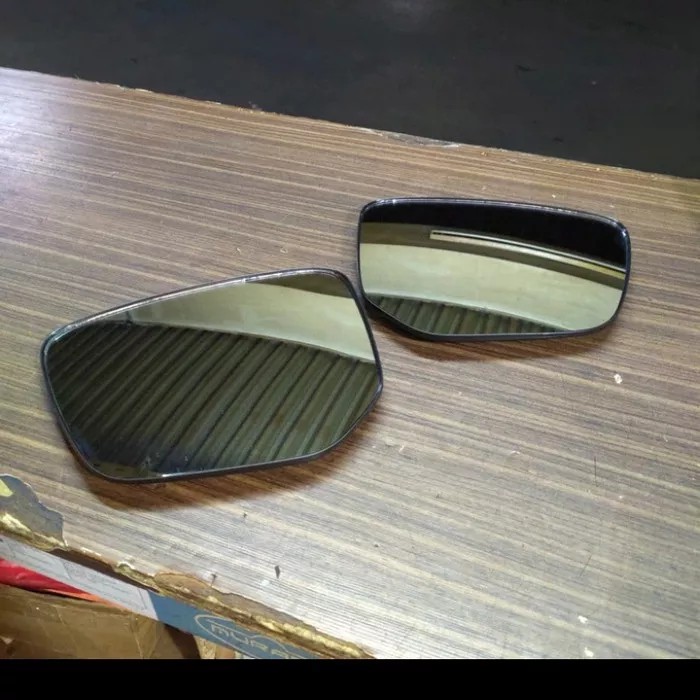 kaca spion xpander kanan