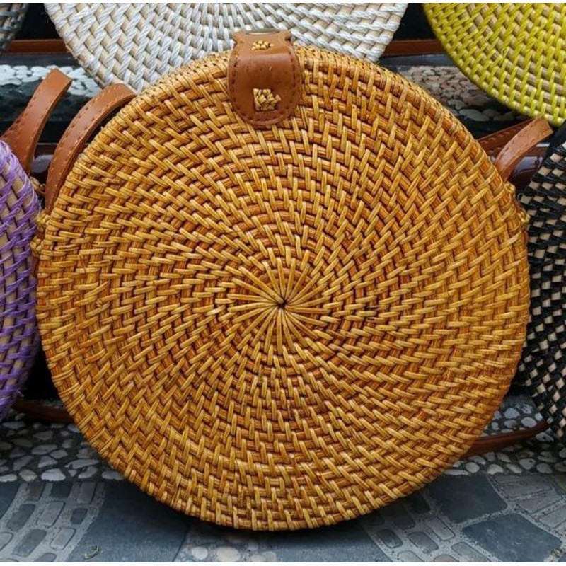 Tas Anyaman Rotan Khas Lombok