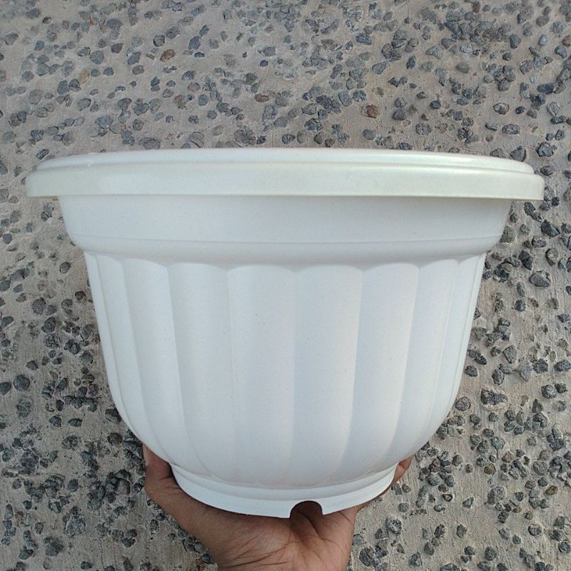 Pot Bunga Besar Model Belimbing No 30 Diameter 28 cm