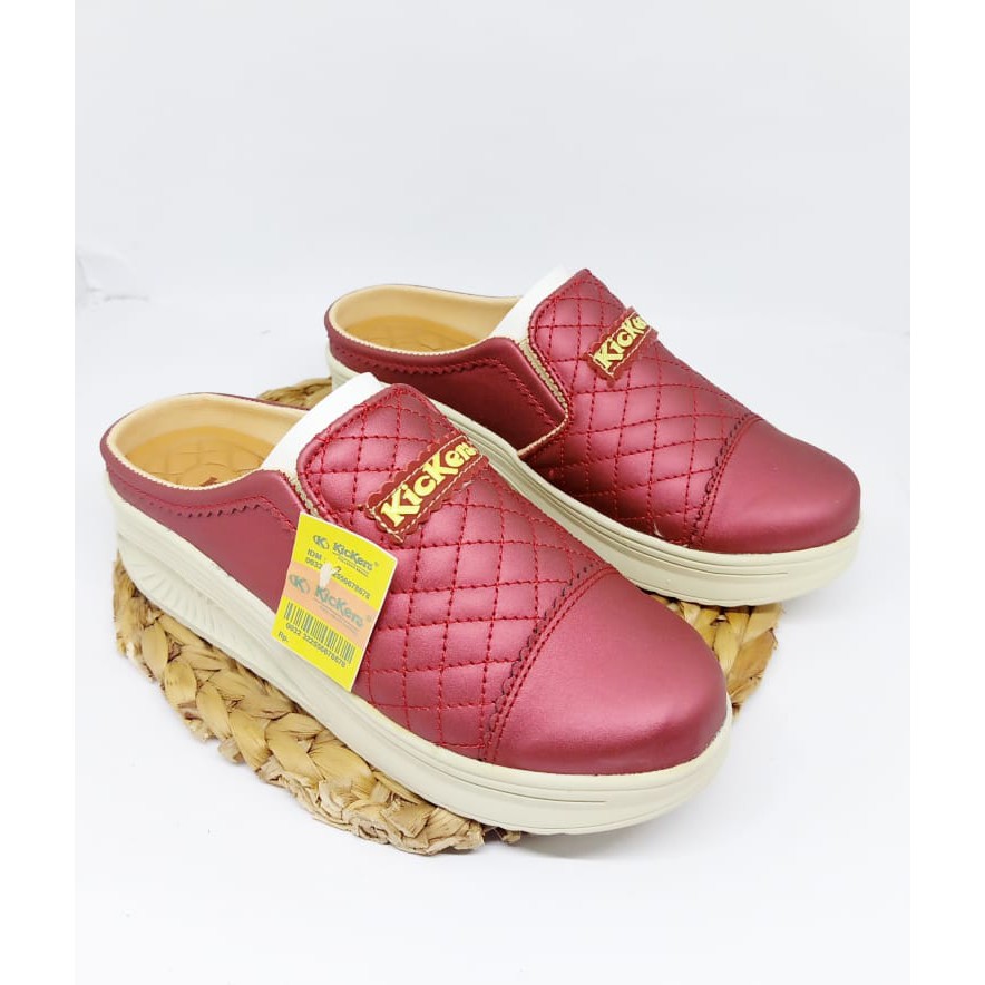 sepatu  sandal wedges kickers 02 kotak terbaru