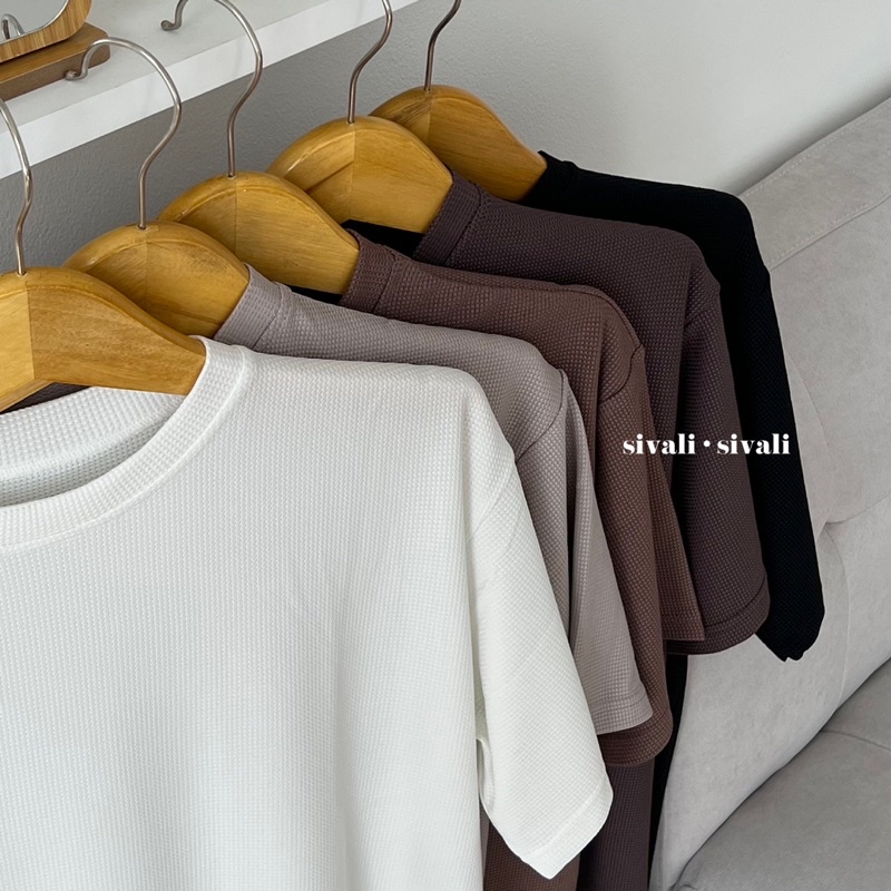 SIVALI Oversize Basic Tee | Oversized Korea T-Shirt with Slit - Kaos Polos Unisex Premium 5300