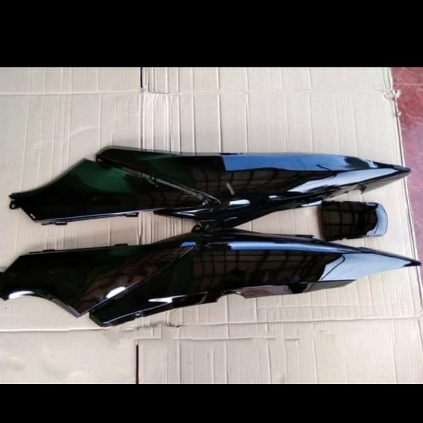 Cover body supra x 125 hitam polos / body supra x 125 hitam