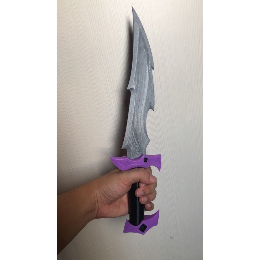 Valorant weapon - Reaver Knife Life Size