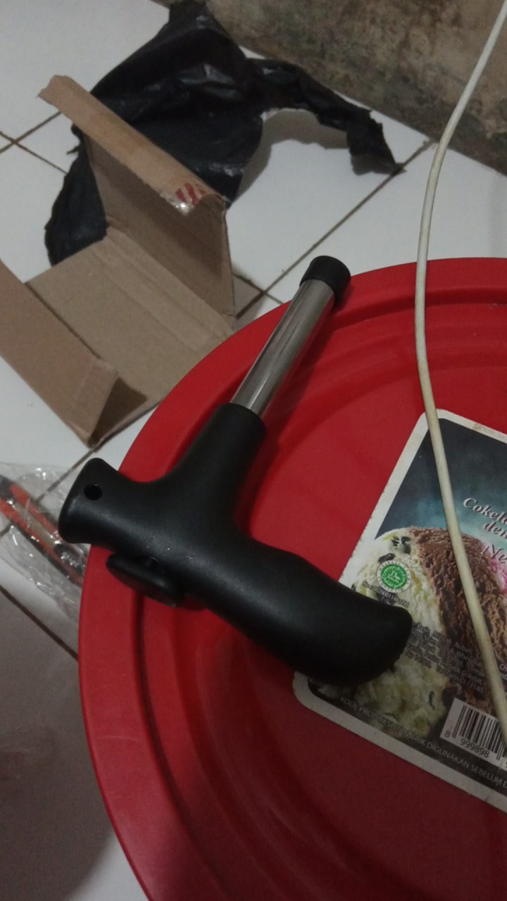 Alat Pembolong - Pelubang Kelapa - Pembuka Batok Buah Kelapa