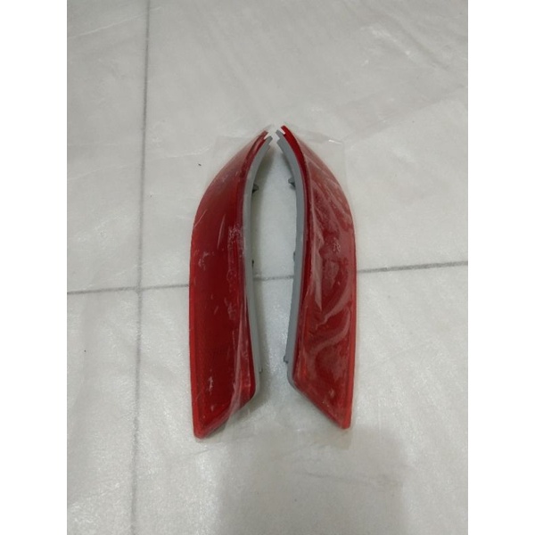 Replektor bemper belakang Avanza alniew Xenia rash lama.