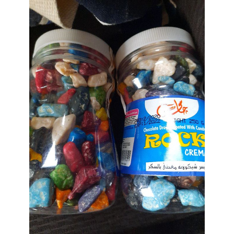 

coklat kerikil