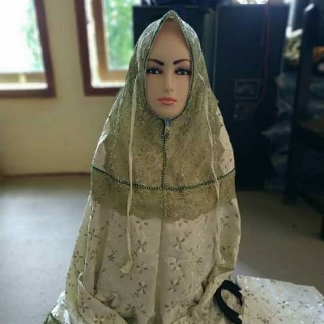 Mukena mewah sutra prada