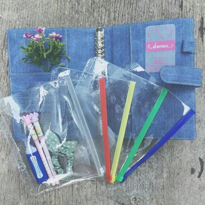 

Diskon Zip Zipper Bening Binder 20 ring Promo Awal tahun