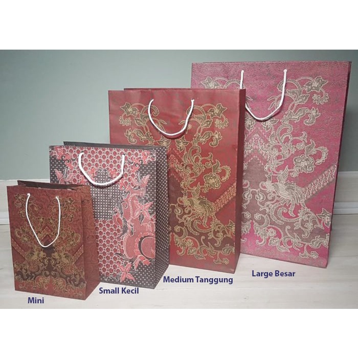 

Paper Bag Batik Uk S - KECIL 21 x 25 x 9.5 12 pc per pak