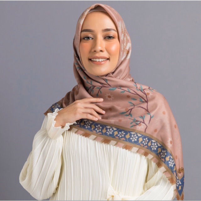Maina Scarf Iskanti - Maira