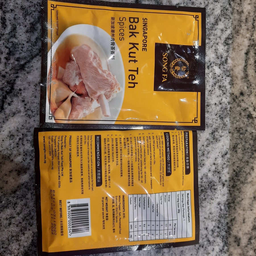 

Song Fa bakut teh singapore bumbu (non halal) Asli bumbu kuah pork
