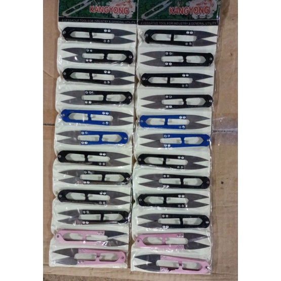 

GUNTING BENANG ISI 12 PCS